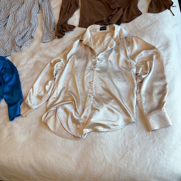XS/S Blouse + Top Bundle - 10 Pieces (Zara, Target, Aerie, NWT!) - Picture 12 of 15